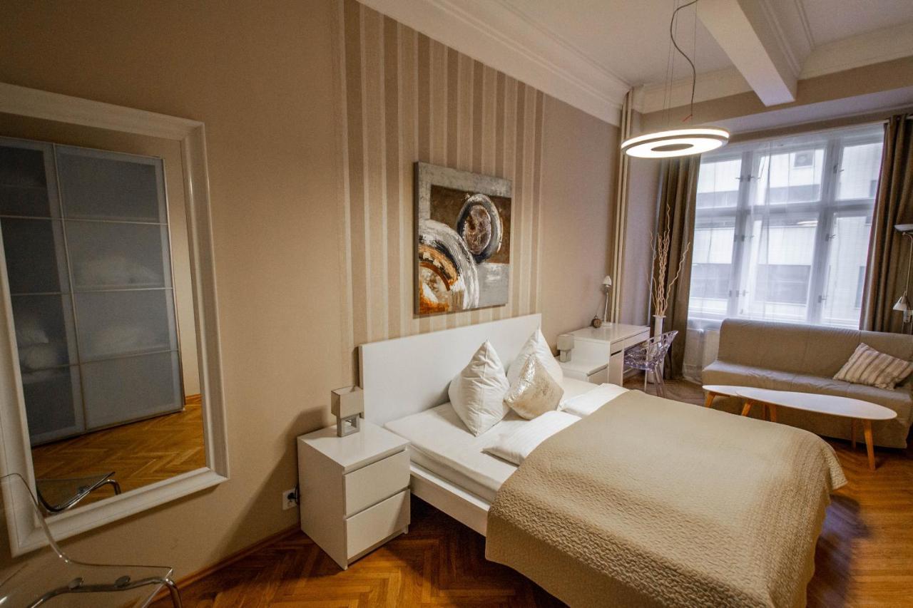 Design Apartment By Ruterra プラハ エクステリア 写真